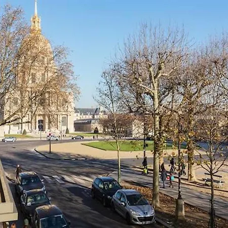 Parisian Chic For 5 Invalides Breteuil 3 Apartment