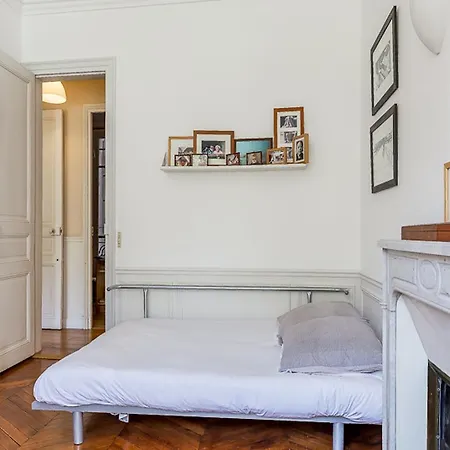 Parisian Chic For 5 Invalides Breteuil 3 Apartment *